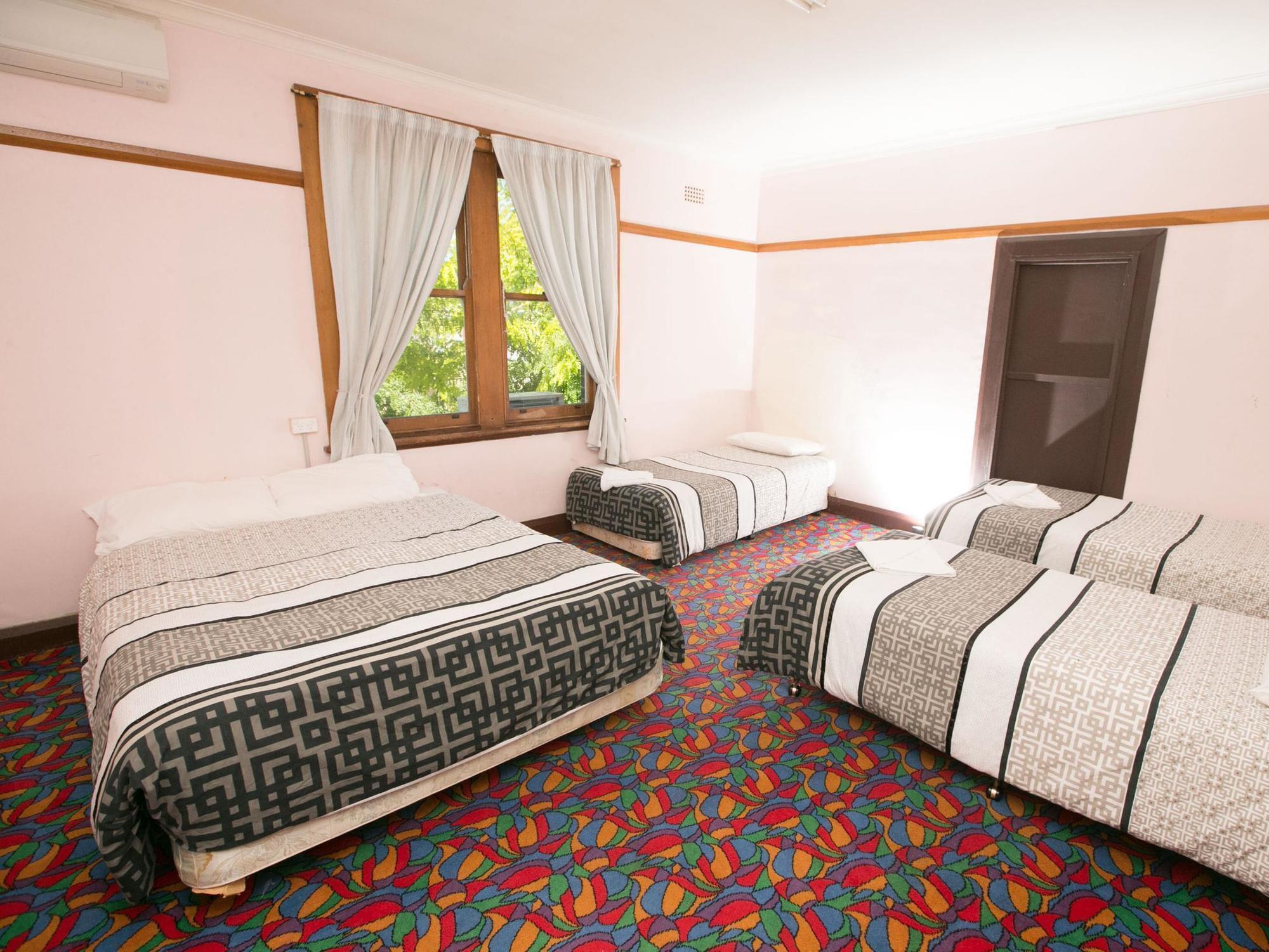Court House Hotel Boorowa Luaran gambar